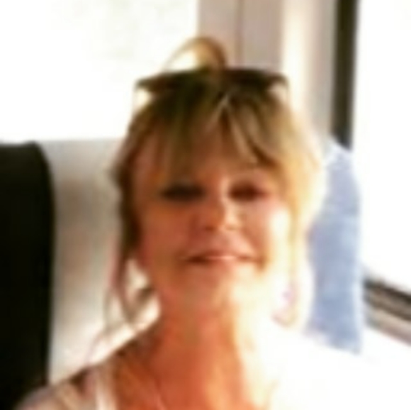 Meet your Posher, C. Ann - Picture 2 of 9